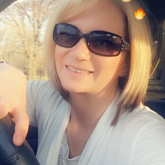 Meet your Posher, Ashley - Picture 1 of 1